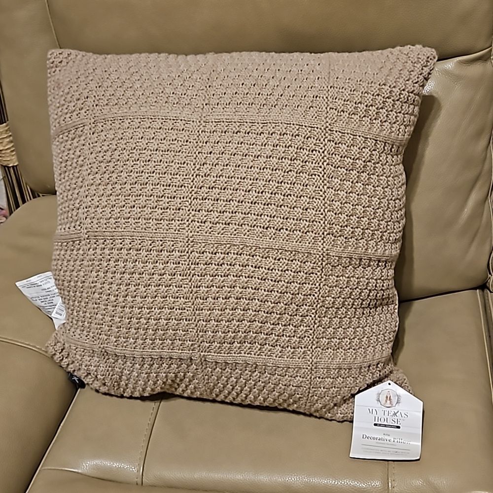 My Texas Home Oversized Decorative Pillow "Kelsey" Sweater Design NWT